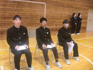 ２学期終業式①HP用.JPG